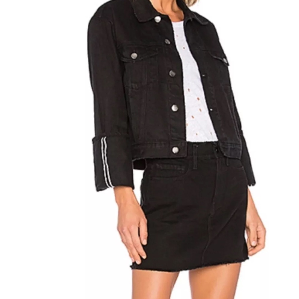 Fave! FRAME Denim's Frayed Le Mini Skirt in Black - Size 28 / Medium
